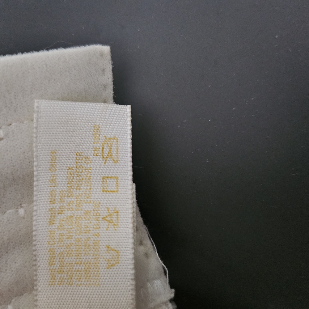 VS Gold Label Vintage Cream Lace Underwire Bra! Like NEW!! - Picture 12 of 16